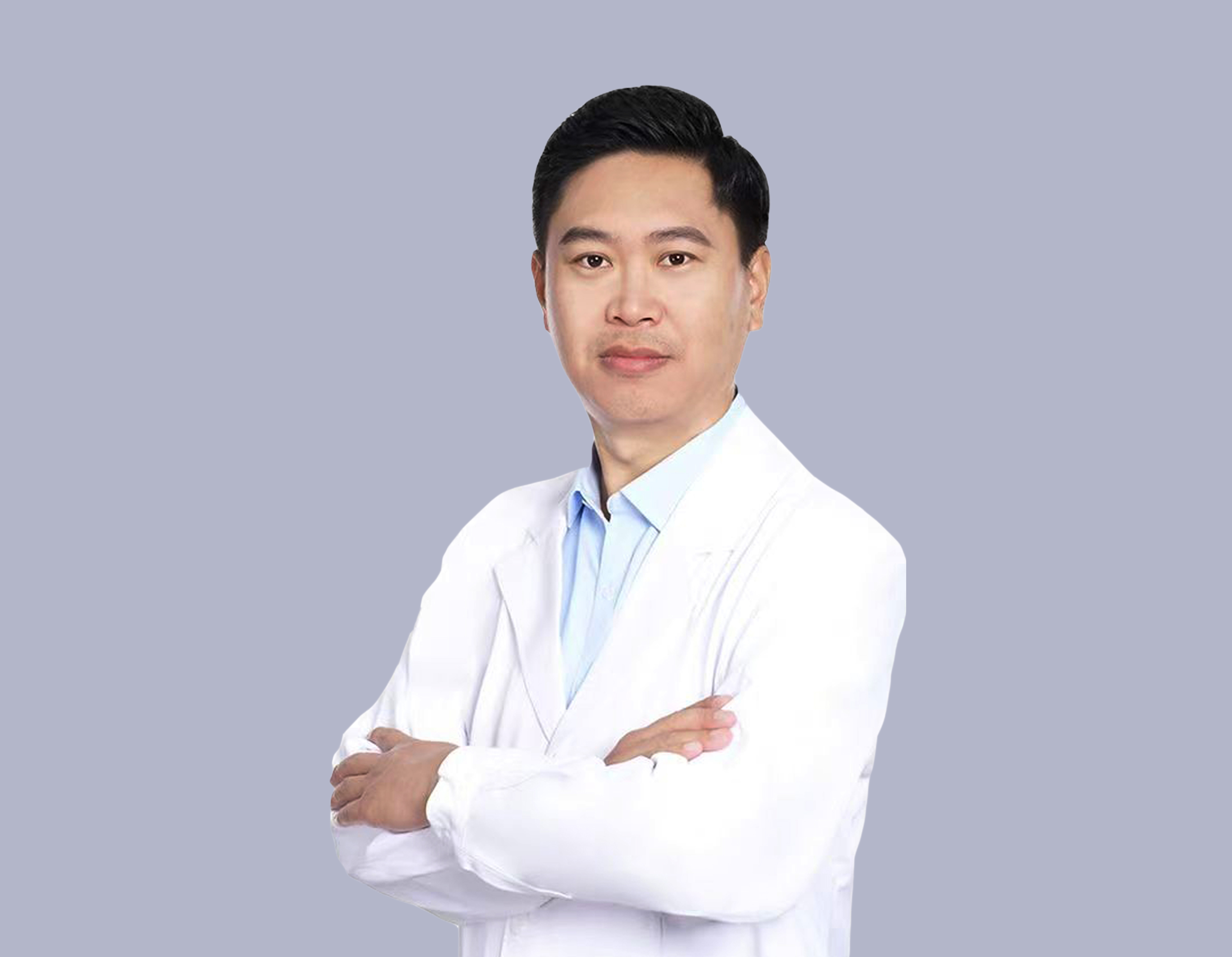 五十岁左右男性医生头像，穿白色医生制服，佩戴听诊器，蓝色背景，体现专业权威形象